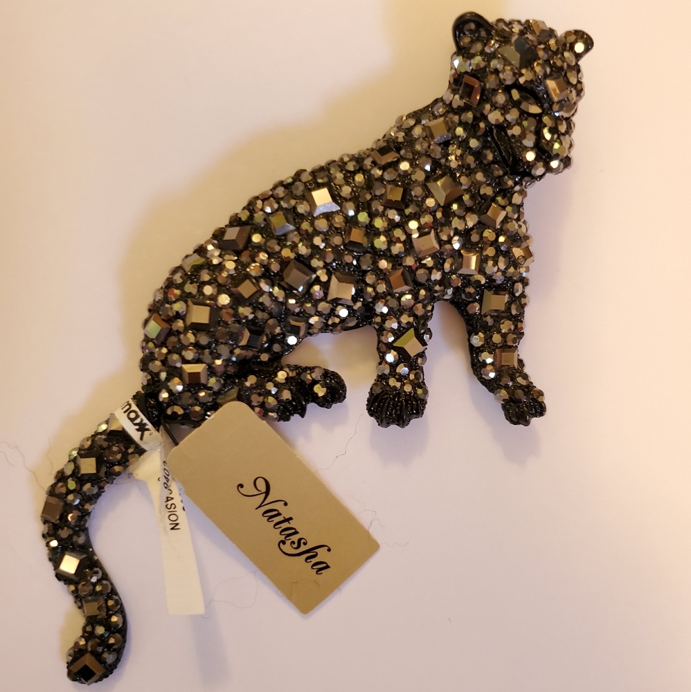 Oversized Sparkly Leopard Brroch